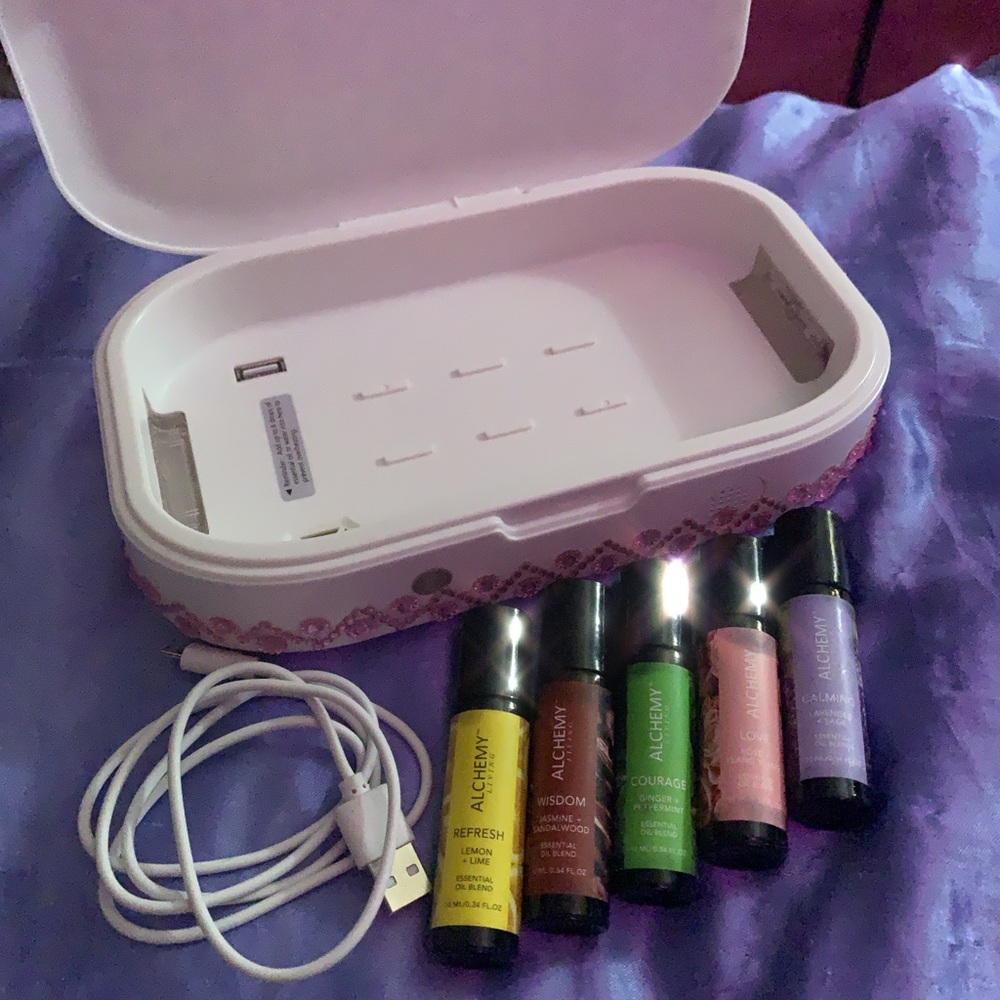 Rhinestone UV sterilizer with USB charger